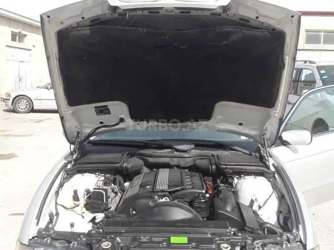 BMW 530 2001, 220,000 km - 3.0 l - Bakı