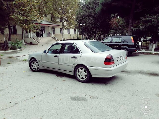 Mercedes C 280 1999, 136,280 km - 2.8 l - Bakı