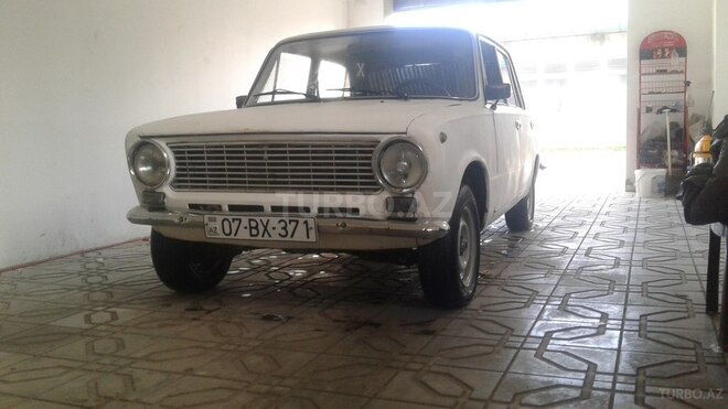 LADA (VAZ) 21011 1979, 330,000 km - 1.5 л - Astara