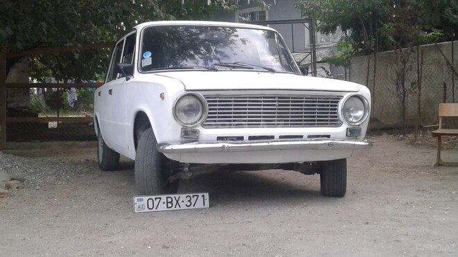 LADA (VAZ) 21011 1979, 330,000 km - 1.5 л - Astara
