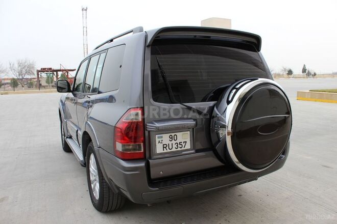Mitsubishi Pajero 2006, 215,000 km - 3.0 l - Bakı