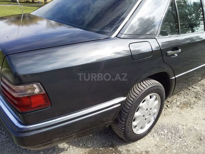 Mercedes E 300 1995, 34,567 km - 0.3 l - İsmayıllı