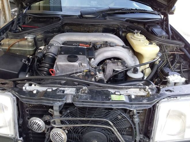 Mercedes E 300 1995, 34,567 km - 0.3 l - İsmayıllı