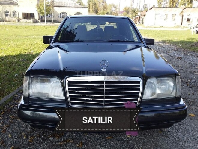 Mercedes E 300 1995, 34,567 km - 0.3 l - İsmayıllı