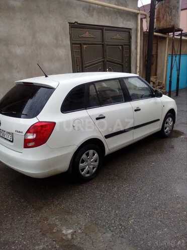 Skoda Fabia 2013, 176,880 km - 1.2 л - Bakı
