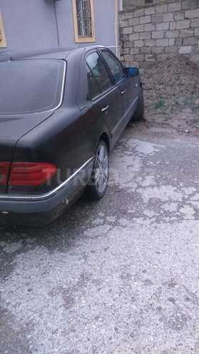 Mercedes E 230 1998, 335,086 km - 2.3 l - Bakı