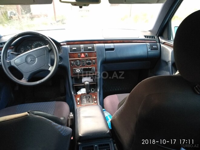 Mercedes E 320 1995, 480,000 km - 3.2 л - Bakı