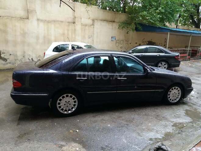 Mercedes E 270 2000, 369,100 km - 2.7 l - Bakı