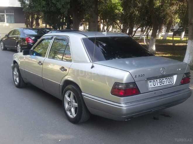 Mercedes E 320 1995, 235,000 km - 3.2 l - Xırdalan
