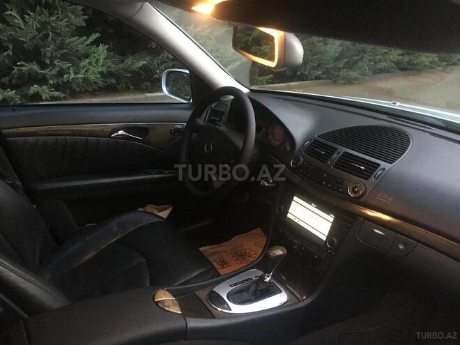 Mercedes E 240 2002, 280,000 km - 2.6 l - Bakı