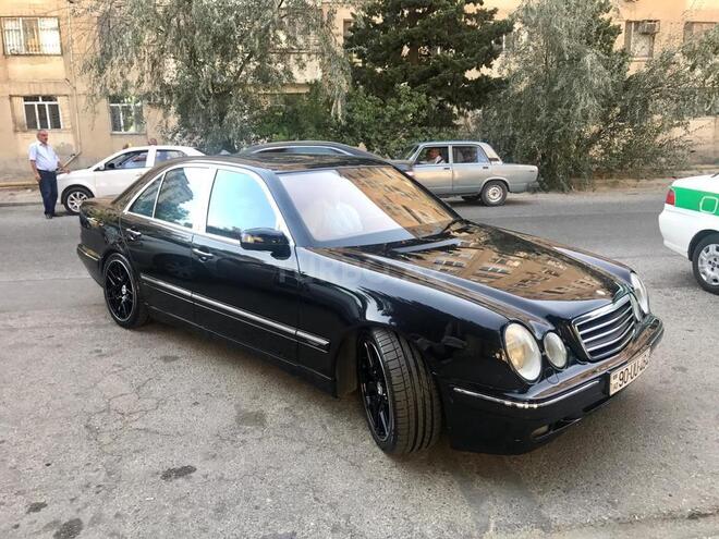 Mercedes E 320 2000, 249,000 km - 3.2 l - Bakı