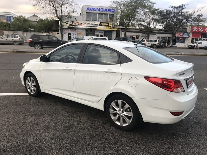 Hyundai Accent 2012, 141,000 km - 1.6 l - Bakı