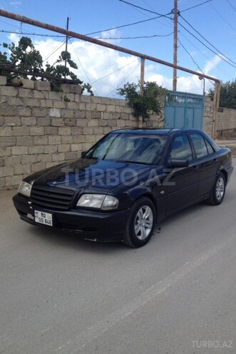 Mercedes C 200 2000, 270,000 km - 2.0 l - Bakı