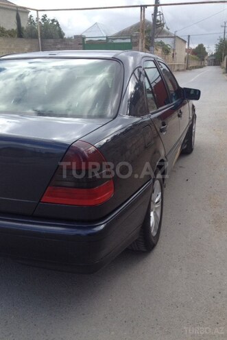 Mercedes C 200 2000, 270,000 km - 2.0 l - Bakı