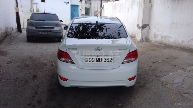 Hyundai Accent 2013, 140,000 km - 1.6 л - Bakı