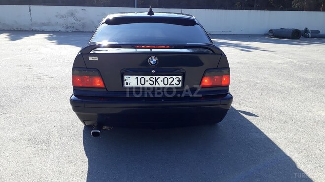 BMW 318 1993, 256,000 km - 1.8 l - Sumqayıt