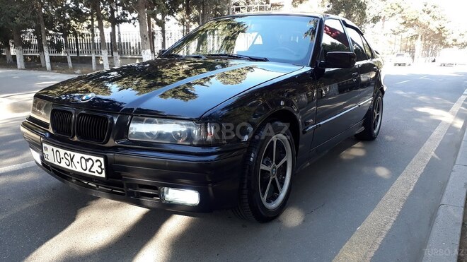 BMW 318 1993, 256,000 km - 1.8 l - Sumqayıt