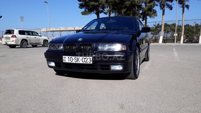 BMW 318 1993, 256,000 km - 1.8 l - Sumqayıt