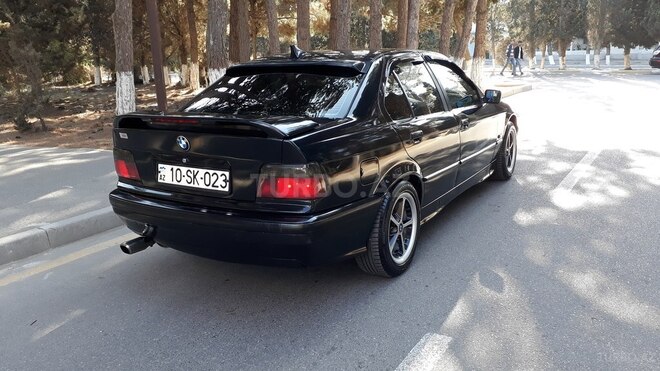 BMW 318 1993, 256,000 km - 1.8 l - Sumqayıt
