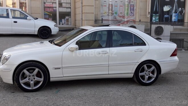 Mercedes C 240 2002, 201,000 km - 2.4 l - Bakı