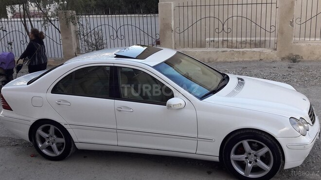 Mercedes C 240 2002, 201,000 km - 2.4 l - Bakı
