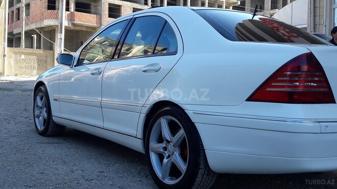 Mercedes C 240 2002, 201,000 km - 2.4 l - Bakı