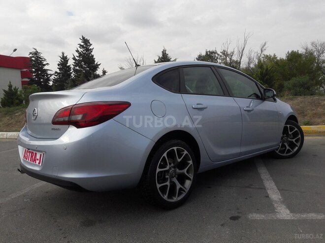 Opel Astra 2014, 86,150 km - 1.4 l - Bakı