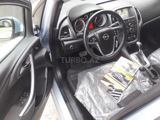 Opel Astra 2014, 86,150 km - 1.4 l - Bakı