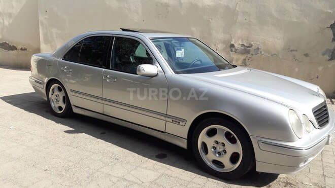 Mercedes E 240 2000, 247,000 km - 2.6 л - Gəncə
