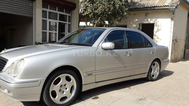Mercedes E 240 2000, 247,000 km - 2.6 л - Gəncə