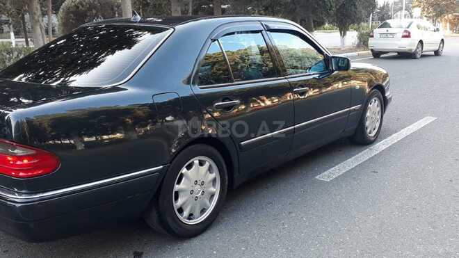 Mercedes E 240 1998, 246,000 km - 2.4 l - Sumqayıt