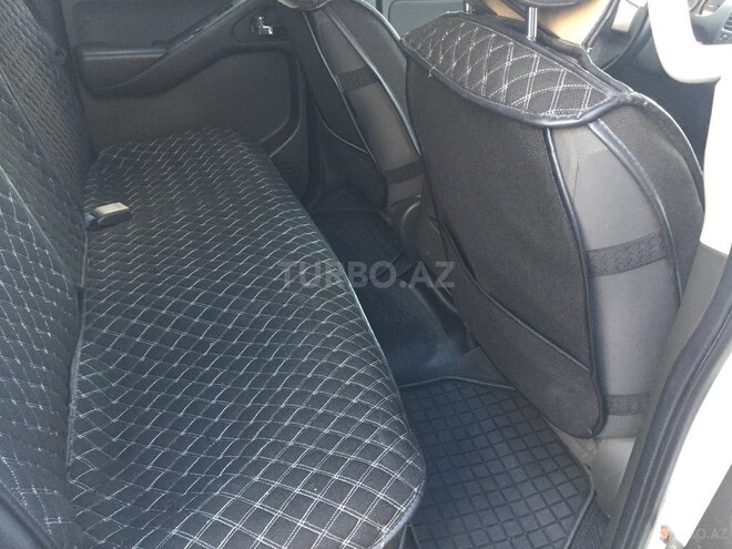 Nissan Navara 2014, 98,000 km - 2.5 l - Bakı