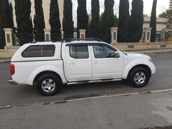 Nissan Navara 2014, 98,000 km - 2.5 l - Bakı