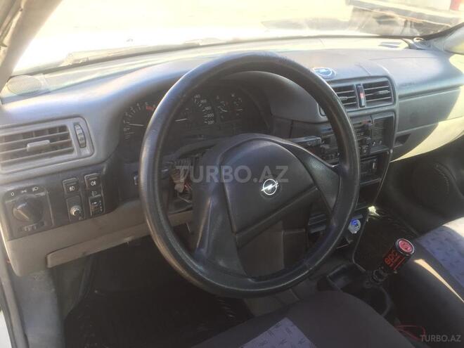 Opel Vectra 1995, 145,986 km - 1.7 л - Bakı