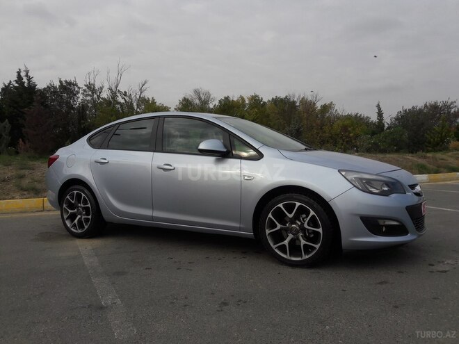 Opel Astra 2014, 86,150 km - 1.4 l - Bakı