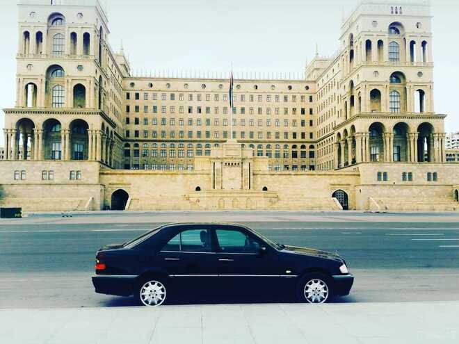 Mercedes C 200 1997, 260,000 km - 2.0 l - Bakı