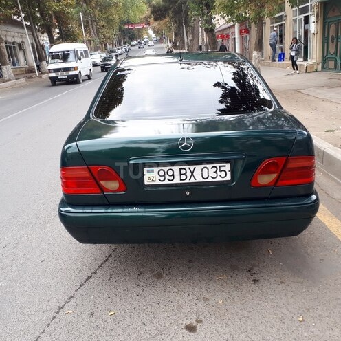 Mercedes E 230 1997, 258,000 km - 2.3 l - Qazax
