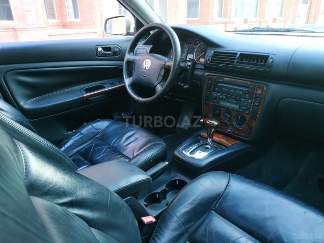 Volkswagen Passat 2001, 221,471 km - 1.8 l - Bakı