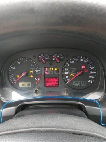Volkswagen Golf 2000, 245,000 km - 1.6 л - Bərdə