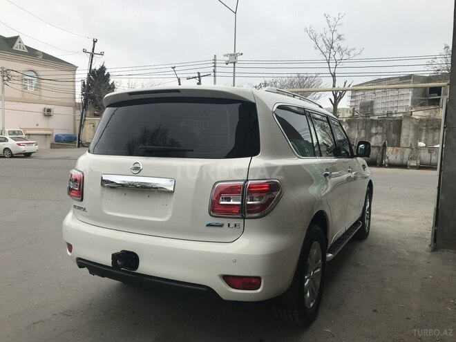 Nissan Patrol 2013, 80,000 km - 5.6 l - Bakı