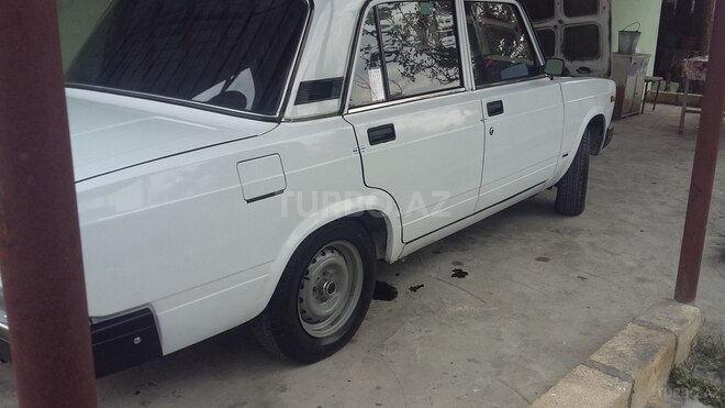 LADA (VAZ) 2107 2009, 26,325 km - 1.6 l - Qax