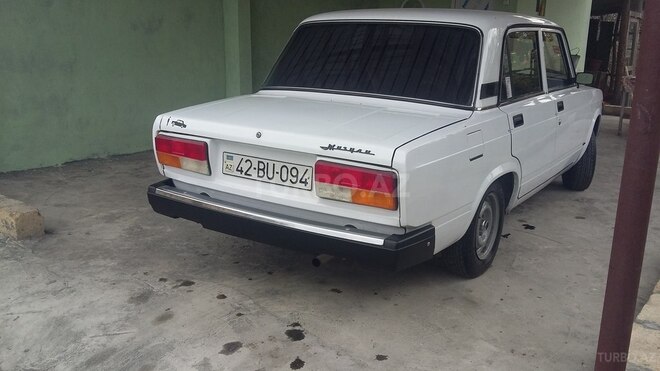 LADA (VAZ) 2107 2009, 26,325 km - 1.6 l - Qax