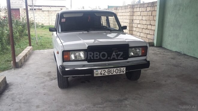 LADA (VAZ) 2107 2009, 26,325 km - 1.6 l - Qax