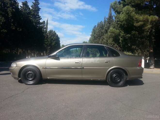 Opel Vectra 1996, 321,258 km - 1.8 l - Sumqayıt