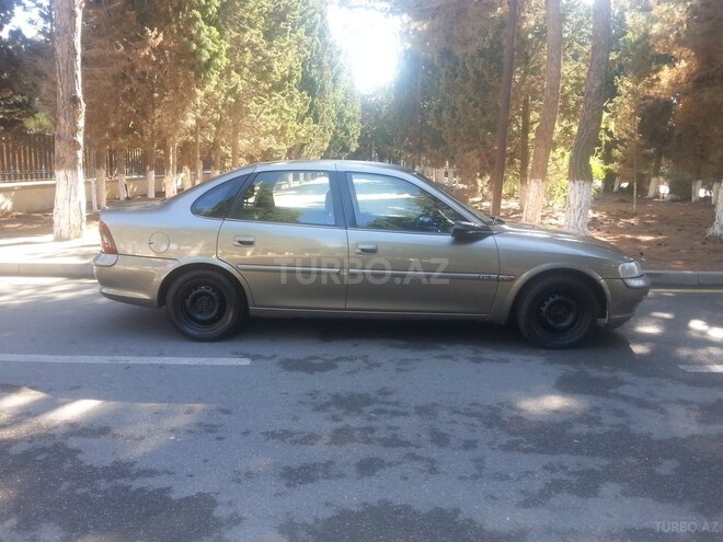 Opel Vectra 1996, 321,258 km - 1.8 l - Sumqayıt
