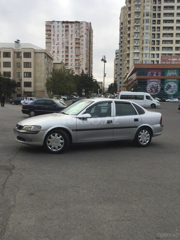 Opel Vectra 1999, 316,000 km - 1.6 l - Bakı