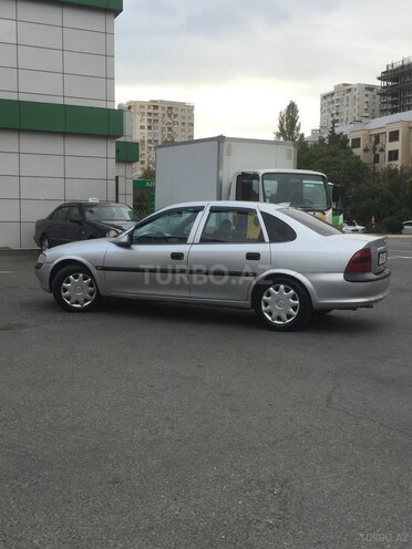 Opel Vectra 1999, 316,000 km - 1.6 l - Bakı