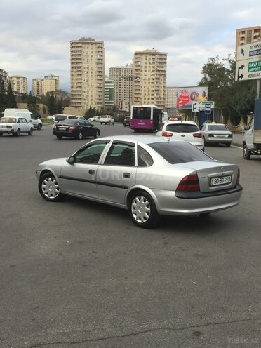 Opel Vectra 1999, 316,000 km - 1.6 l - Bakı
