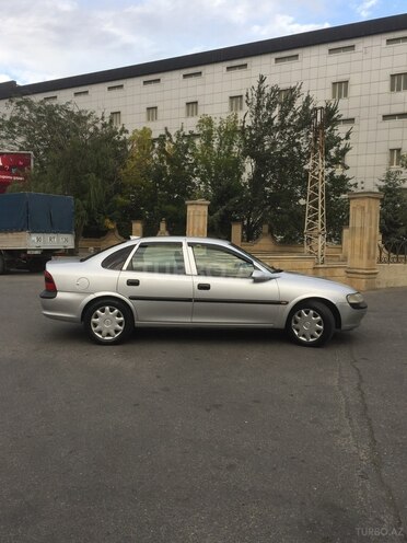Opel Vectra 1999, 316,000 km - 1.6 l - Bakı