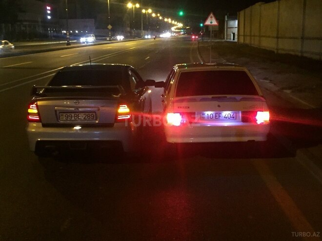 Opel Astra 2002, 250,000 km - 2.2 l - Bakı